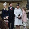 Autumn Phillips, Peter Phillips, la comtesse Sophie de Wessex et Lady Louise lors de la messe de Pâques en la chapelle St George à Windsor le 5 avril 2015.