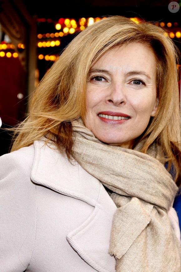Valérie Trierweiler - Soirée d'ouverture de la "Foire du Trône" au profit de l'association "Secours populaire" à Paris le 27 mars 2015.