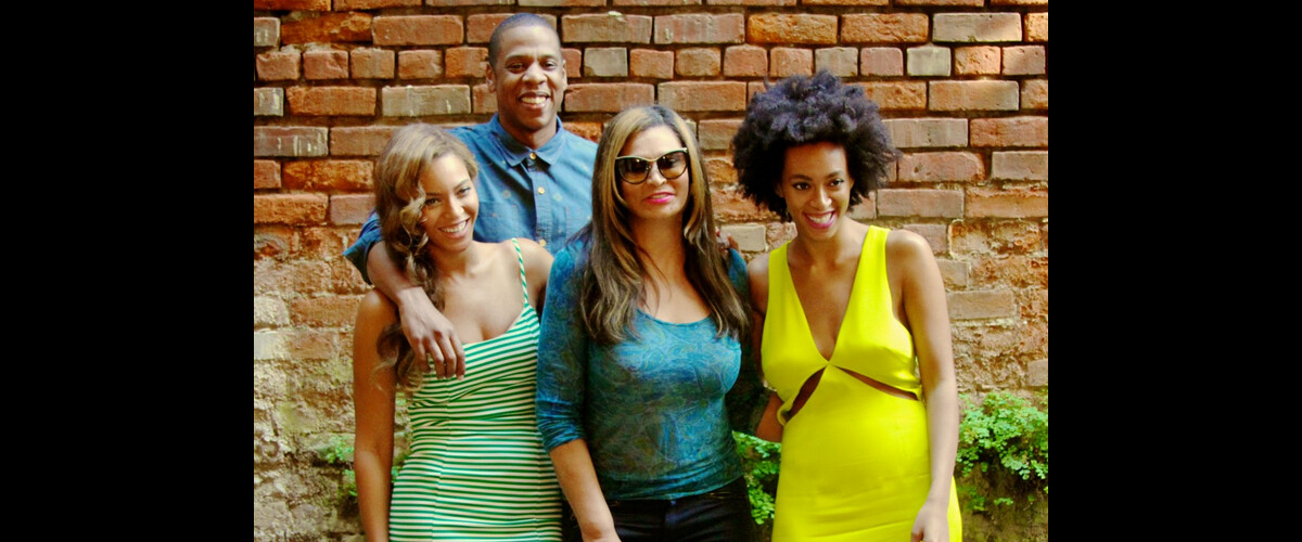 Photo : Photo familiale parfaite : tout va bien dans le meilleur des