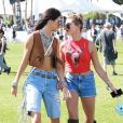  Kendall Jenner et Hailey Baldwin au 1er jour du Festival "Coachella Valley Music and Arts" &agrave; Indio, le 10 avril 2015 