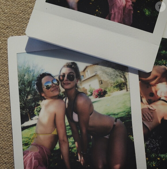 Haily Baldwin et Kendall Jenner au festival de Coachella, à Indio, le 10 avril 2015