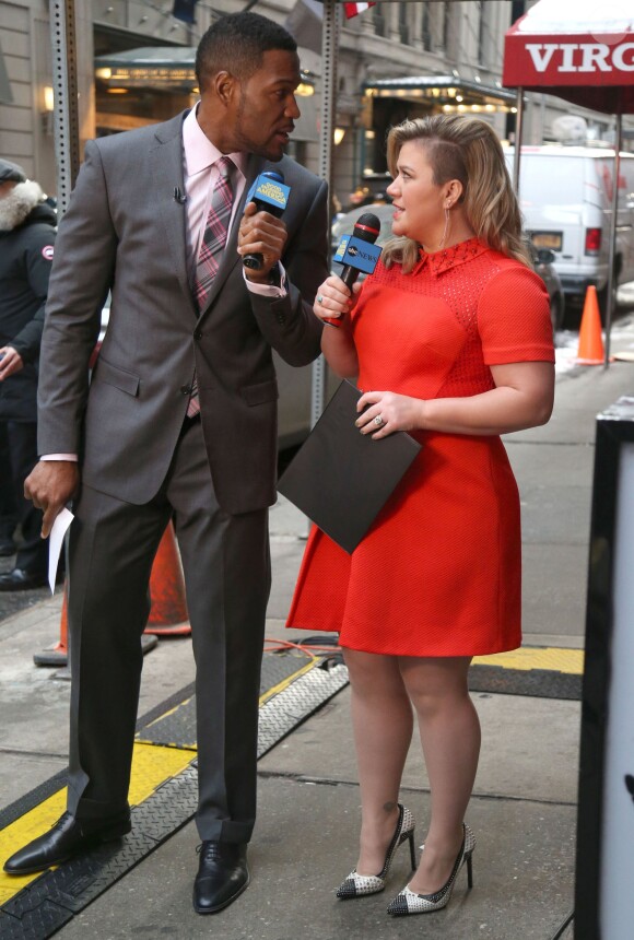 Kelly Clarkson, Michael Strahan - Personnalités allant participer à l'émission "Good Morning America" à New York, le 3 mars 2015