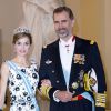 Le roi Felipe VI et la reine Letizia d'Espagne lors du dîner organisé le 15 avril 2015 au palais de Christiansborg pour les 75 ans de la reine Margrethe II de Danemark.