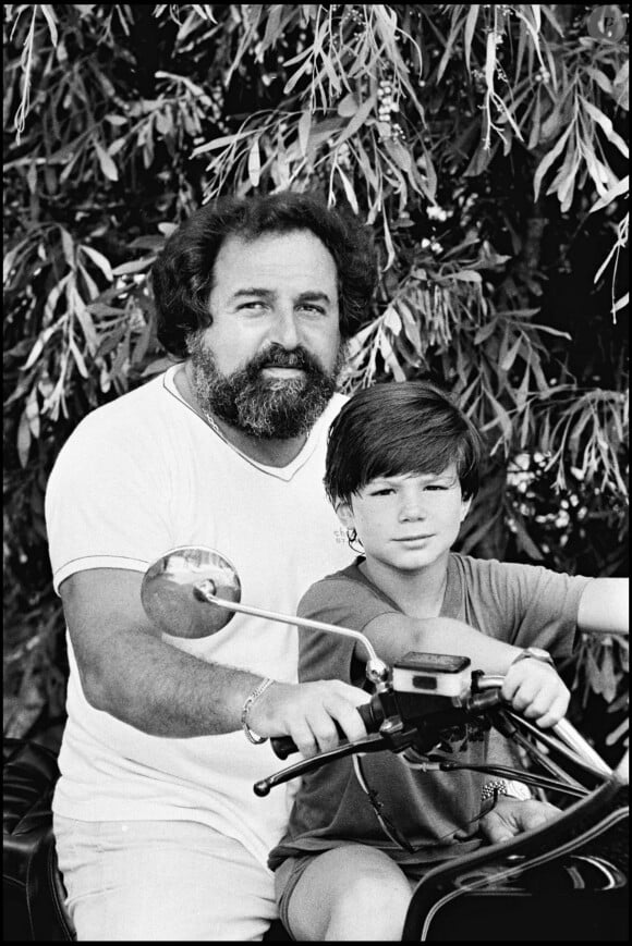 Richard Anthony et son fils Alexandre en 1983 sur la Côte d'Azur