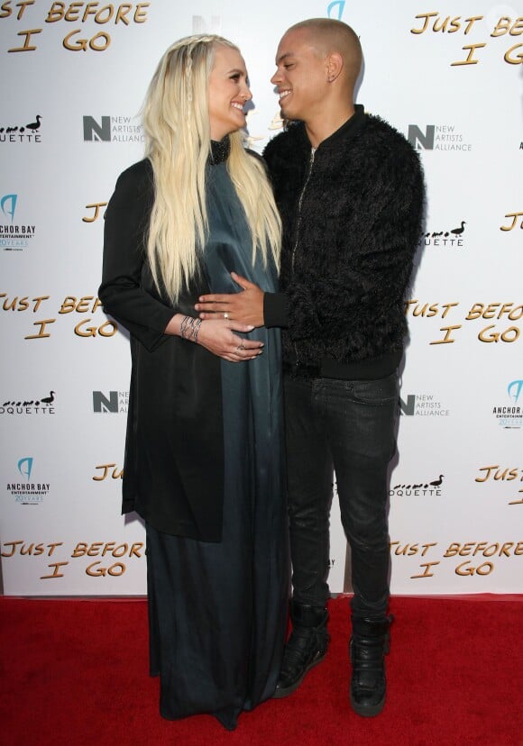 Ashlee Simpson, enceinte et son mari Evan Ross à la première de « Just Before I Go » à Hollywood, le 20 avril 2015 