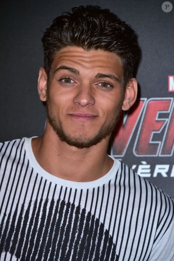 Rayane Bensetti assiste à l'avant-première du film Avengers : L'ère d'Ultron au cinéma UGC Normandie à Paris, le 21 avril 2015. 