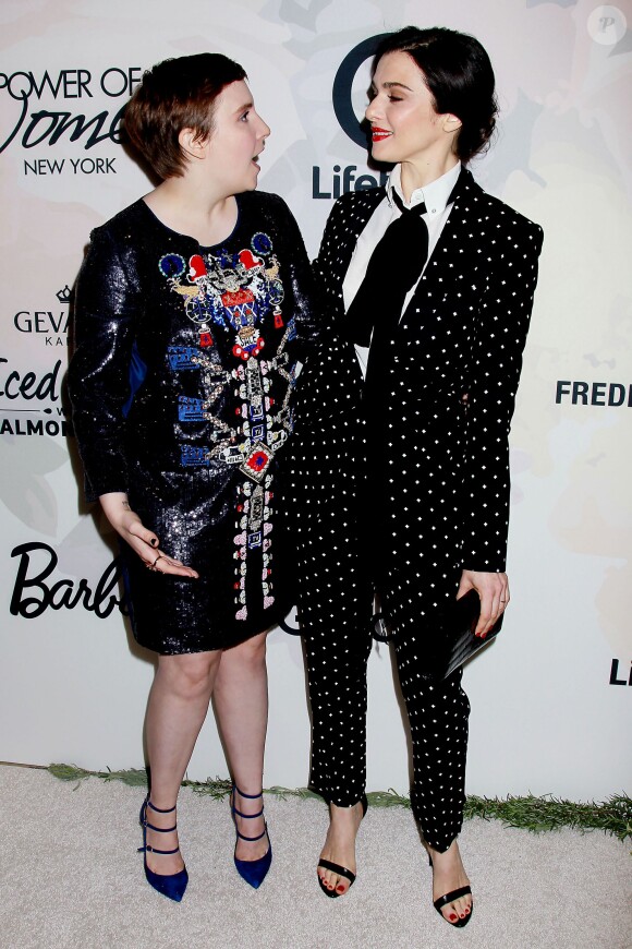 Lena Dunham et Rachel Weisz assistent au déjeuner Power of Women du magazine Variety au Cipriani 42nd Street. New York, le 24 avril 2015.