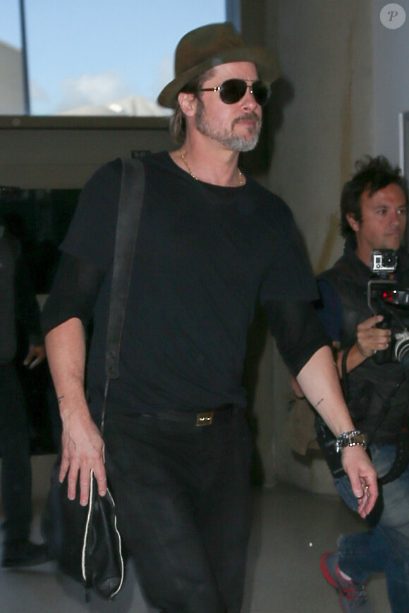 Brad Pitt au LAX, Los Angeles, le 6 mars 2015.