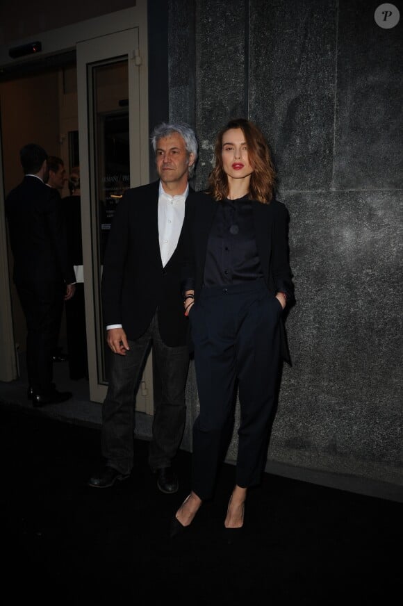 Kasia Smutniak et son compagnon Domenico Procacci arrivent au restaurant Armani / Privé pour le dîner des 40 ans de la marque Armani. Milan, le 29 avril 2015.