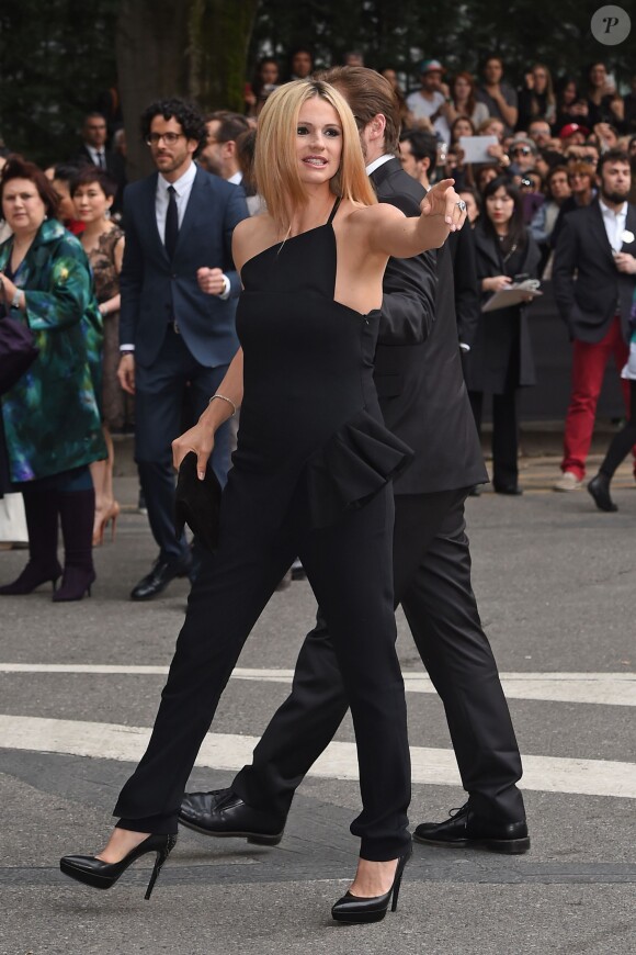 Michelle Hunziker et Tomaso Trussardi arrivent à l'événement Armani au musée Silos le 30 avril 2015