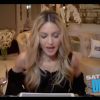 Madonna répond aux questions des internautes dans l'émission Romeo Saturday Night Online de la chaîne Youtube AksAnythingChat le 2 mai 2015.