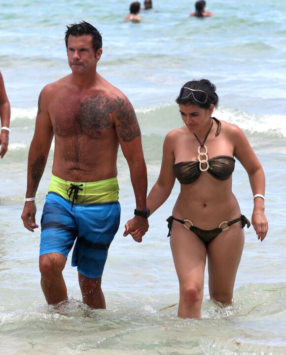 Lorenzo Lamas et sa femme Shawna Craig profitent du "Labor Day" pour aller a la plage a Miami. Le 2 septembre 2013 