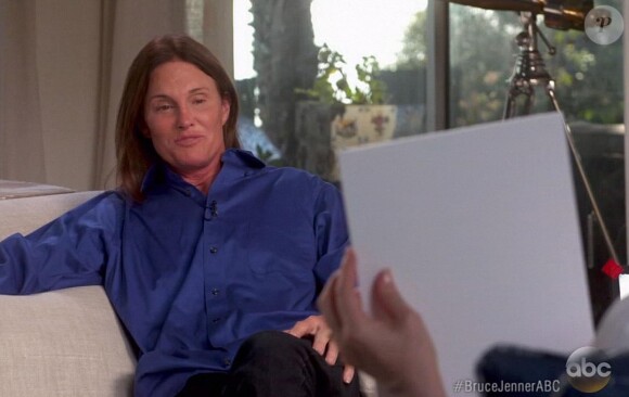 Bruce Jenner avec Diane Sawyer, dans son interview pour ABC, le 24 avril 2015.