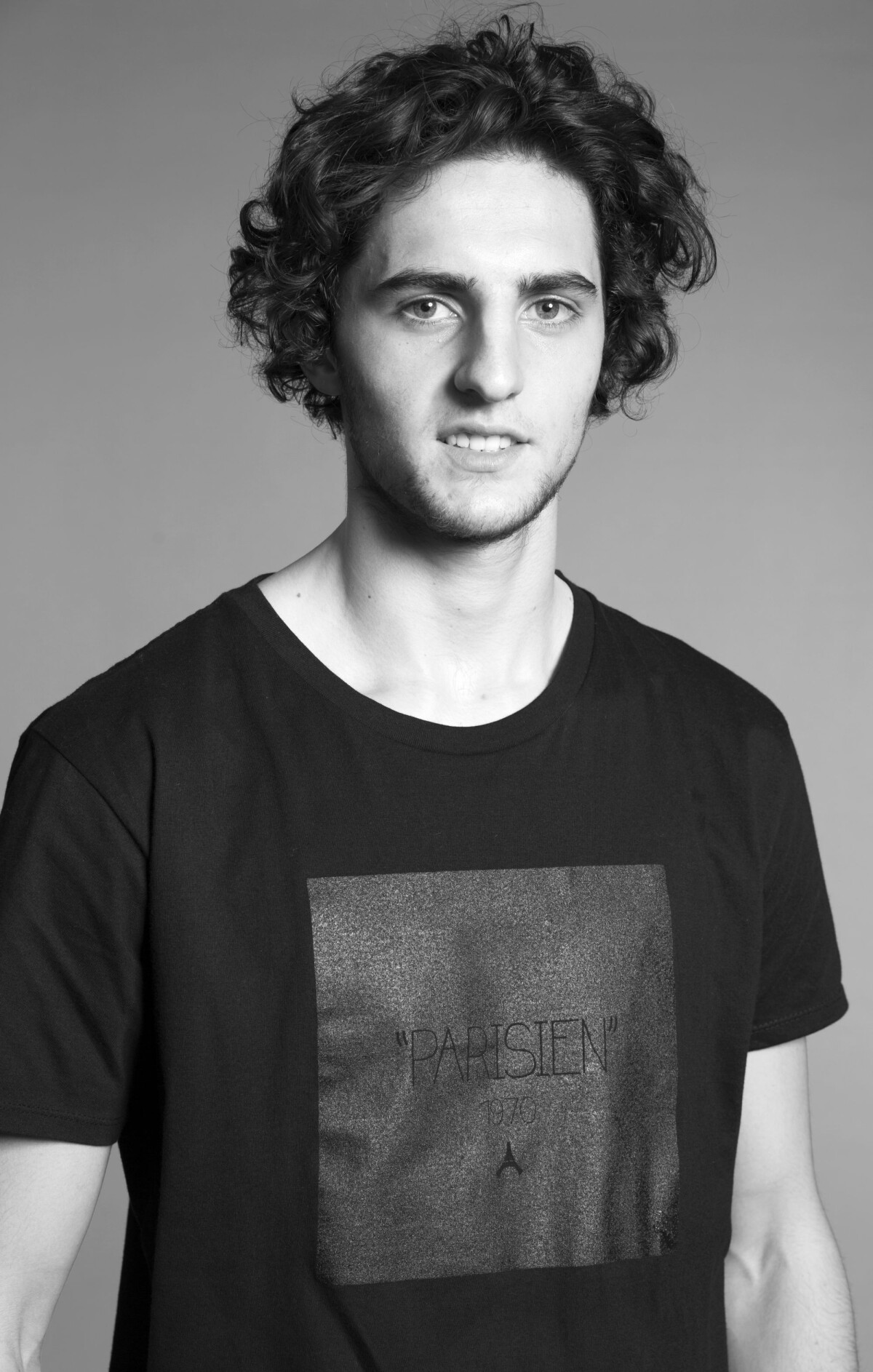 Photo : Adrien Rabiot pose pour la collab entre le PSG et la marque ...