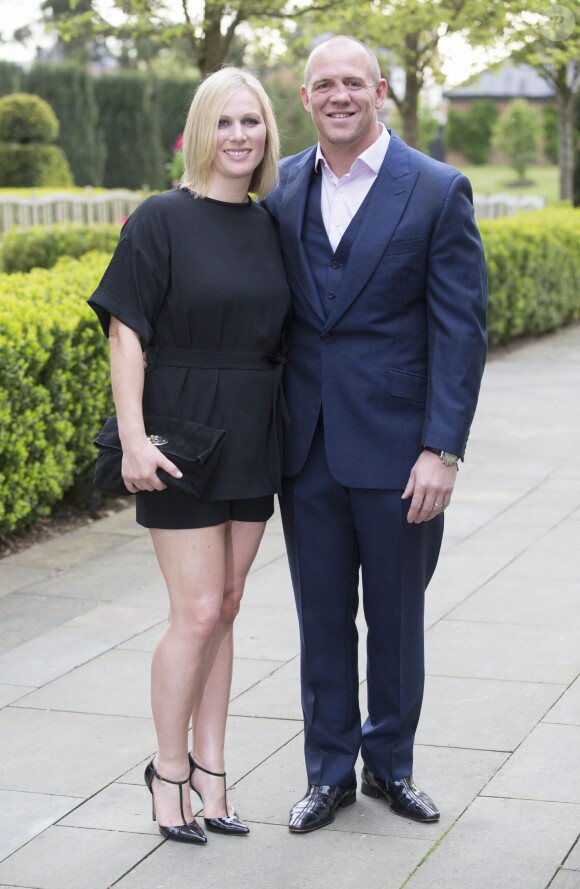Zara Phillips et son mari Mike Tindall en tenue de gala lors de la 3e édition du tournoi de golf caritatif ISPS Handa Celebrity Golf Classic le 8 mai 2015 à The Grove, dans l'Hertfordshire.