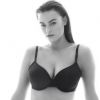 Myla Dalbesio pour Calvin Klein