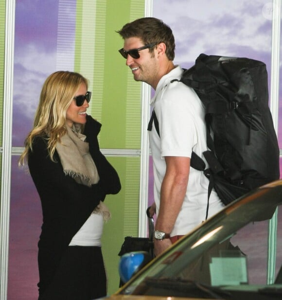 Kristin Cavallari et son époux Jay Cutler à l'aéroport LAX de Los Angeles, le 13 mars 2012