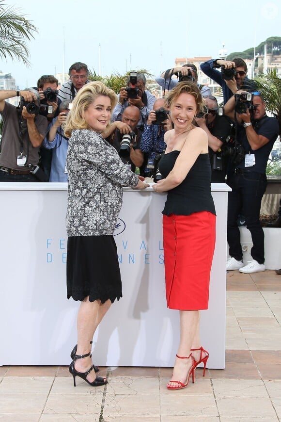 Catherine Deneuve, Emmanuelle Bercot - Photocall du film "La Tête haute" (hors compétition) lors du 68ème festival de Cannes le 13 mai
