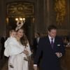 La princesse Madeleine de Suède, enceinte de près de huit mois, son mari Christopher O'Neill et leur fille la princesse Leonore à la chapelle royale du palais Drottningholm, à Stockholm, le 17 mai 2015 pour la cérémonie de publication des bans du mariage du prince Carl Philip de Suède et de Sofia Hellqvist