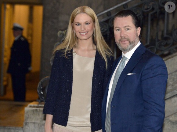 Gustaf Magnuson et sa femme Vicky Andrén à la chapelle royale du palais Drottningholm, à Stockholm, le 17 mai 2015 pour la cérémonie de publication des bans du mariage du prince Carl Philip de Suède et de Sofia Hellqvist