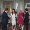 Le prince Carl Philip de Suède et sa fiancée Sofia Hellqvist le 17 mai 2015 lors de la réception au palais Drottningholm, à Stockholm, suivant la cérémonie de publication des bans de leur mariage.