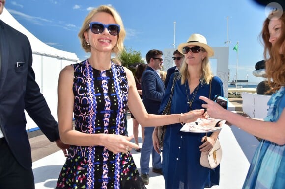 Naomi Watts à la Plage Majestic 68 à Cannes le 16 mai 2015.