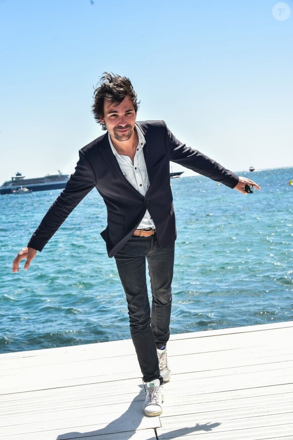 Bertrand Chameroy sur la plage du Majestic 68 lors du 68e Festival International du Film de Cannes, le 16 mai 2015.