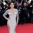 Eva Longoria lors de la montée des marches du film Vice-Versa lors du 68e Festival International du Film de Cannes, à Cannes le 18 mai 2015