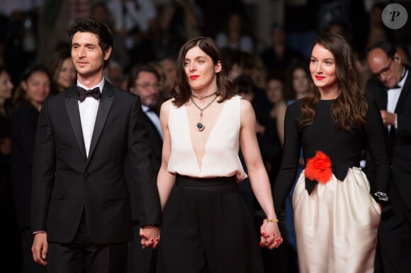 Jérémie Elkaïm, Valérie Donzelli, Anaïs Demoustier - Montée des marches du film "Marguerite et Julien" lors du 68e Festival International du Film de Cannes le 19 mai 2015