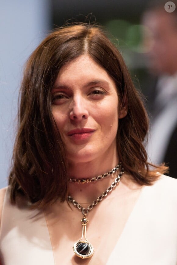 Valérie Donzelli - Montée des marches du film "Marguerite et Julien" lors du 68e Festival International du Film de Cannes le 19 mai 2015