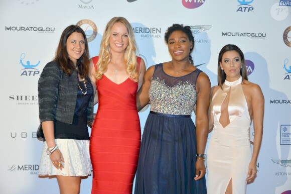 Marion Bartoli, Caroline Wozniacki, Serena Williams, Eva Longoria lors de la soirée de la fondation Champ'Seed à l'hôtel Méridien de Monte-Carlo à Monaco le 19 mai 2015