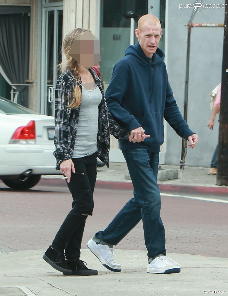 Redmond O'Neal amaigri Inquiétante métamorphose du fils de Farrah Fawcett Purepeople