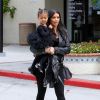 Kim Kardashian et sa fille North à Los Angeles, le 21 mai 2015.
