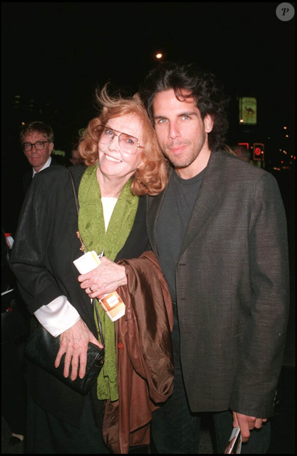 Ben Stiller et sa mère Anne Meara aux Etats-Unis en 1994