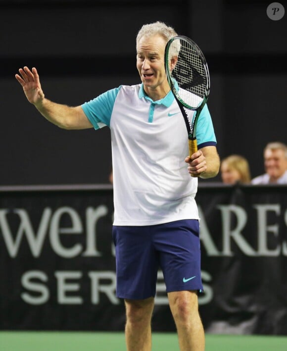 John McEnroe au tournoi PowerShares Series Tour à Vancouver au Canada le 2 mai 2015.