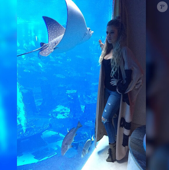 Khloé Kardashian visite un zoo à Dubaï. Photo publiée le 26 mai 2015.