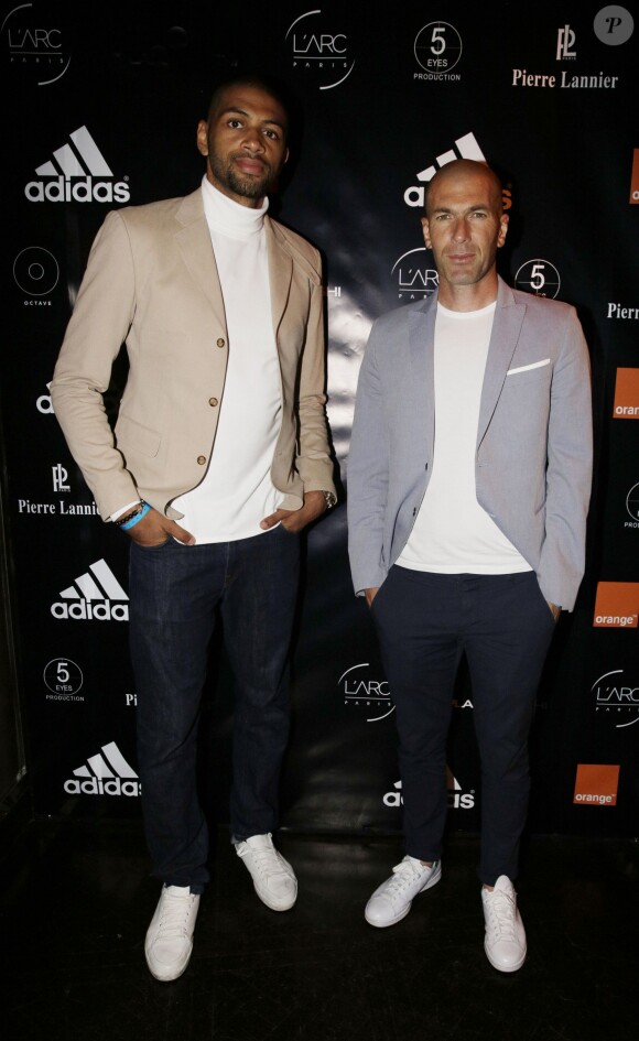 Nicolas Batum et Zinedine Zidane - Soirée Adidas à l'Arc à Paris, le 28 mai 2015. 