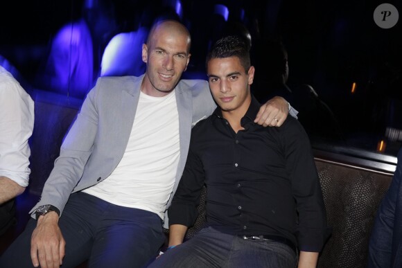 Zinedine Zidane et Wissam Ben Yedder - Soirée Adidas à l'Arc à Paris, le 28 mai 2015. 