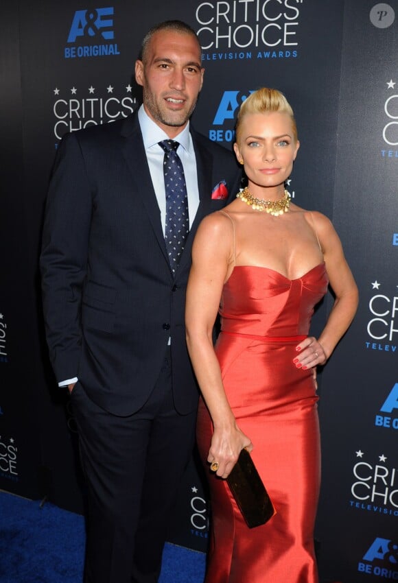 Jaime Pressly et Hamzi Hijazi - 5e cérémonie des Critics' Choice Television Awards au Beverly Hilton à Los Angeles, le 31 mai 2015.