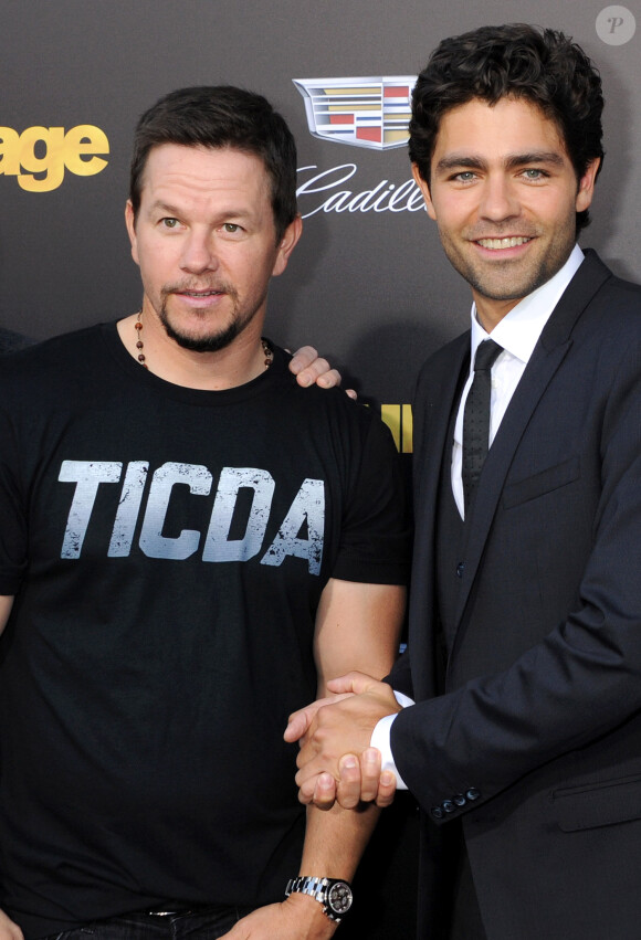 Adrian Grenier et Mark Wahlberg - Avant-première du film Entourage à Los Angeles le 1er juin 2015