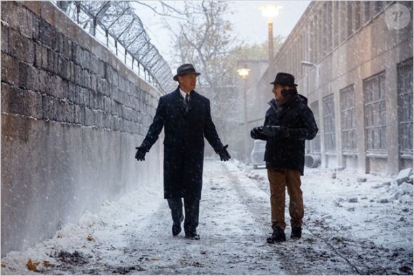 Tom Hanks et Steven Spielberg sur le tournage du film Le Pont des Espions