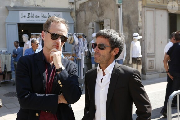 Exclusif - Fabien Namias et David Pujadas - Mariage religieux de Vincent Labrune, Président de l'Olympique de Marseille, et Laetitia de Luca à l'église collégiale Saint-Martin de Saint-Rémy-de-Provence, le 6 juin 2015.