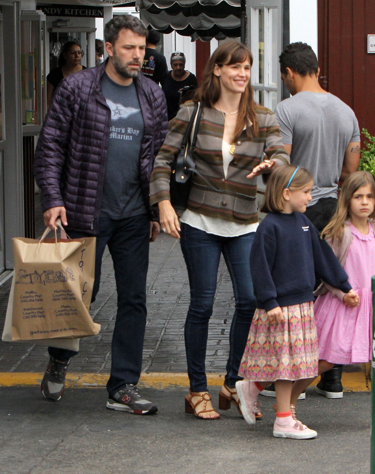 Vidéo Ben Affleck et sa femme Jennifer Garner vont faire du shopping