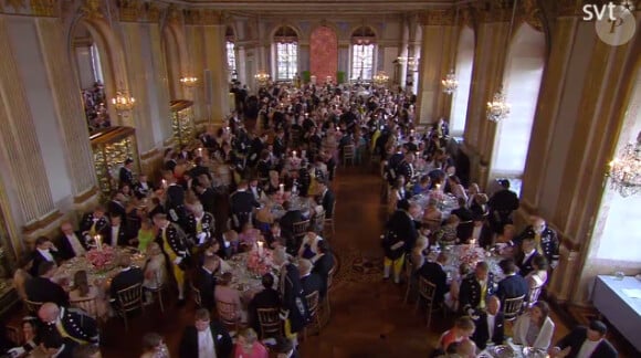 Image de la réception au palais pour le mariage du prince Carl Philip de Suède et de la princesse Sofia (née Hellqvist) le 13 juin 2015 à Stockholm, retransmis en direct par la chaîne publique SVT.