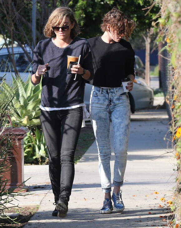 Kristen Stewart et sa présumée compagne Alicia Cargile sont allées prendre un café au Fix à Los Feliz, le 31 janvier 2015.