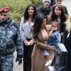 Kim Kardashian, son mari Kanye West, sa fille North West, sa soeur Khloe Kardashian et ses cousines Kourtni et Kara visitent les ruines de la maison de ses aïeuls puis se rendent dans une église à Gyumri en Arménie le 11 avril 2015.