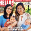 Jade Jagger et sa fille Assisi posent en couverture du magazine "Hello"(daté d'août 2014) avec leurs bambins respectifs, nés à quatre semaines d'écart.