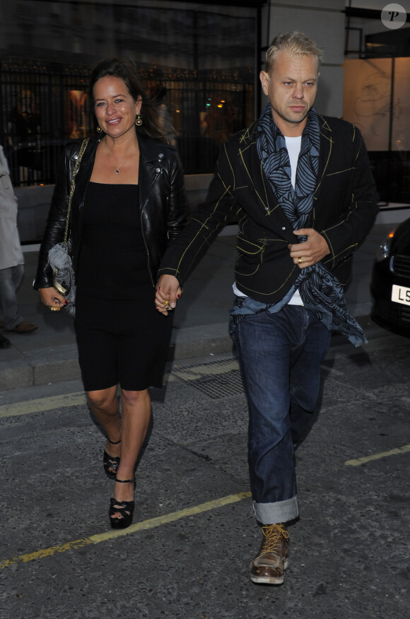 Jade Jagger et son mari Adrian Fillary - Arrivée des people au flagship Louis Vuitton lors du lancement d'un nouveau sac de la marque à Londres, le 10 juin 2015.