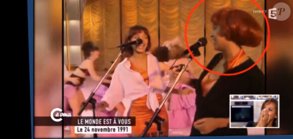L'animatrice Karine Le Marchand en 1991. Elle était choriste de David Hasselhoff ! - Images diffusées dans l'émission C à vous sur France 5. Juin 2015.