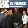 Exclusif - Michael Jordan a passé la nuit du 13 au 14 juin au VIP Room de Paris avec les joueurs du Stade Français du coach Gonzalo Quesada (à gauche de Michael Jordan) qui célébraient leur titre de champion de France de rugby acquis quelques heures plus tôt